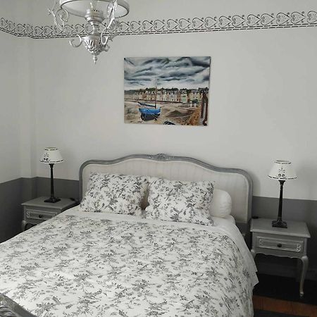Chez Marie Bed & Breakfast Cancale Ngoại thất bức ảnh